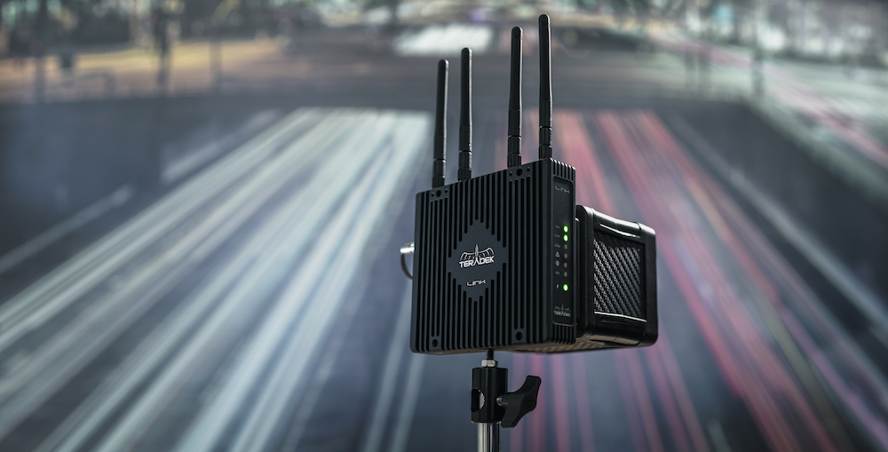 Teradek COLR для беспроводного управления видеокамерами и кросс-конвертации SDI-HDMI сигнала