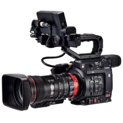 Canon EOS C200 кинокамера 4K Super 35 EF в комплекте с объективом CN-E 18-80mm T4.4 