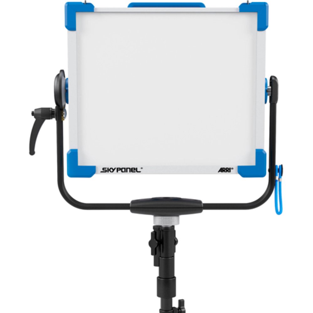  Светодиодная панель - SkyPanel S30-RP MAN Blue/Silver 5600K 1m Schuko 