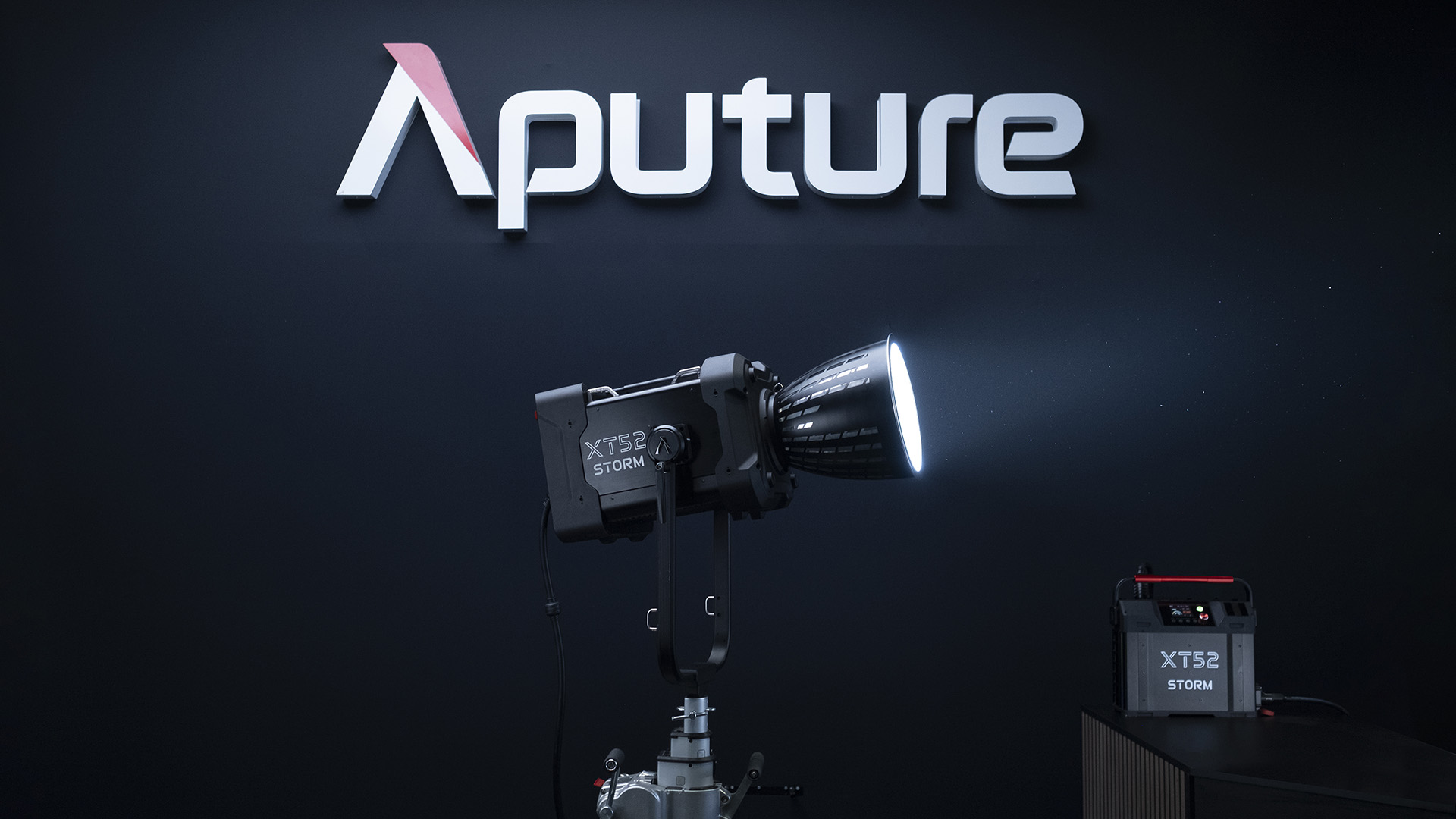 Aputure STORM XT52: Новый флагман в линейке LED светильников